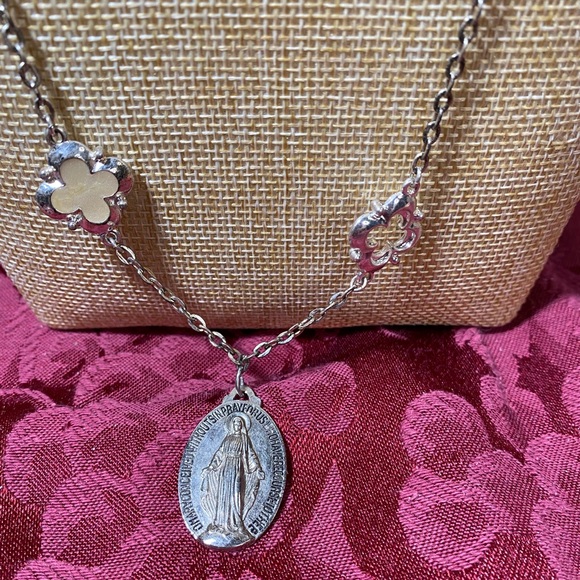 Virgin Mary Miraculous Medal Large 1.5” Catholic Pendant on Embellished Chain. - Picture 5 of 8